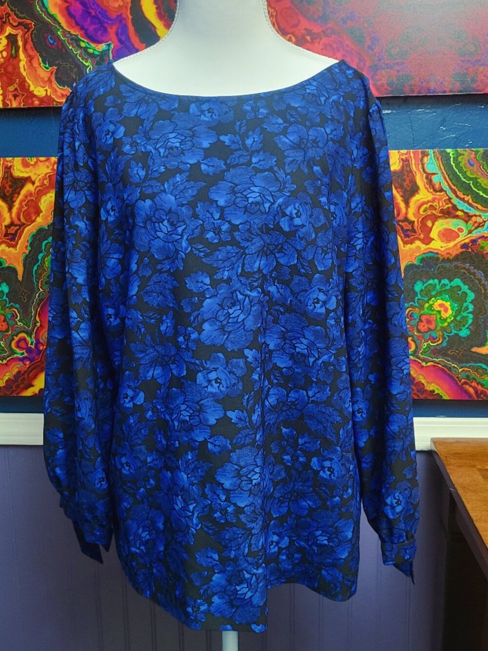 Brooks Brothers ~ Sz 14 ~ Blue Rose Design Top ~ Excellent Condition